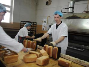 Работа в России. Пекарь,помощник пекаря (Pechnik, xmorchi,lavashi masnaget)